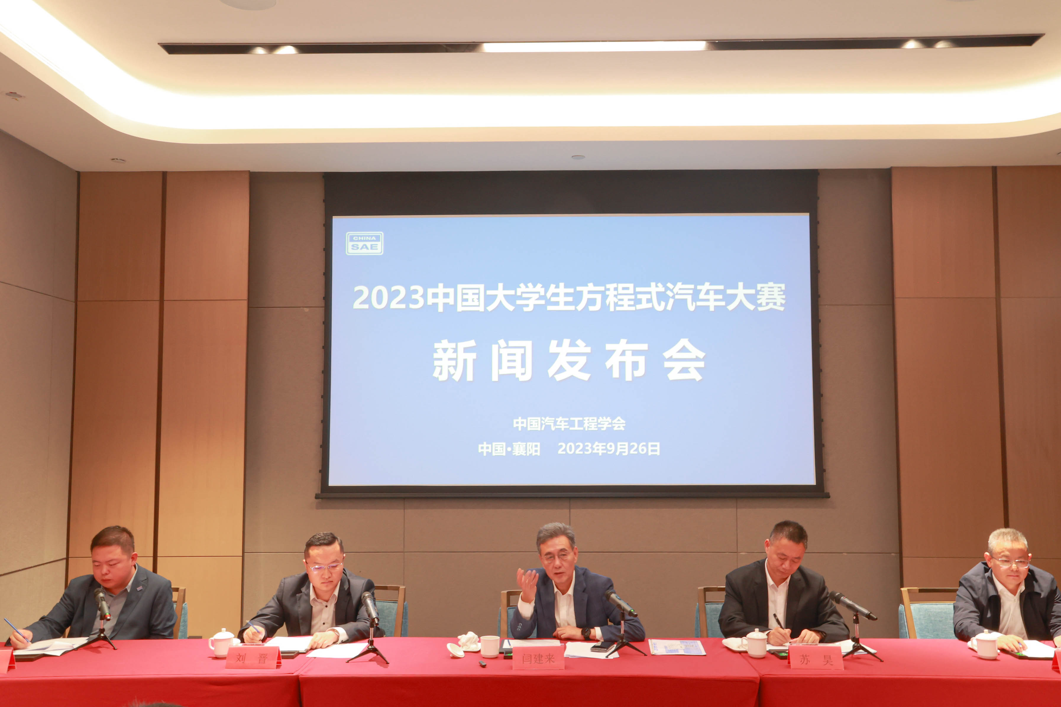 dacccf417b14129c44c56cda0a3de1f.jpg dacccf417b14129c44c56cda0a3de1f.jpg