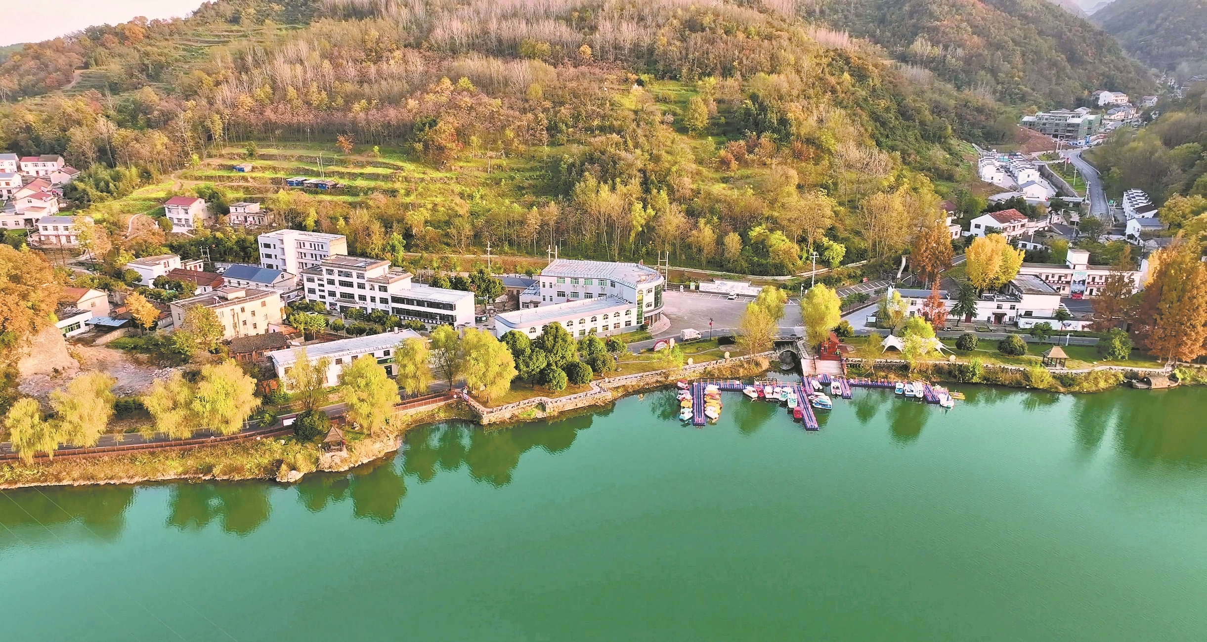 南河镇依托大薤山,小三峡生态资源,按照谷城"旅游热县"建设要求,推动