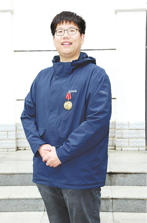 以榜样之光照亮奋进征程——致敬荆楚楷模2023年度人物