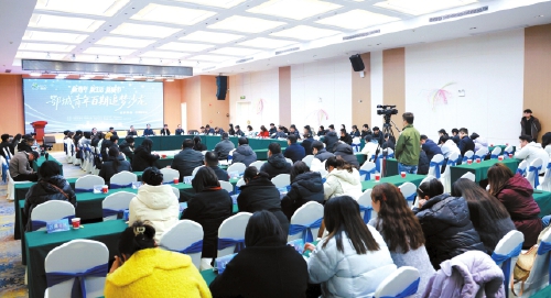 һ������������ġ�˫�򱼸���