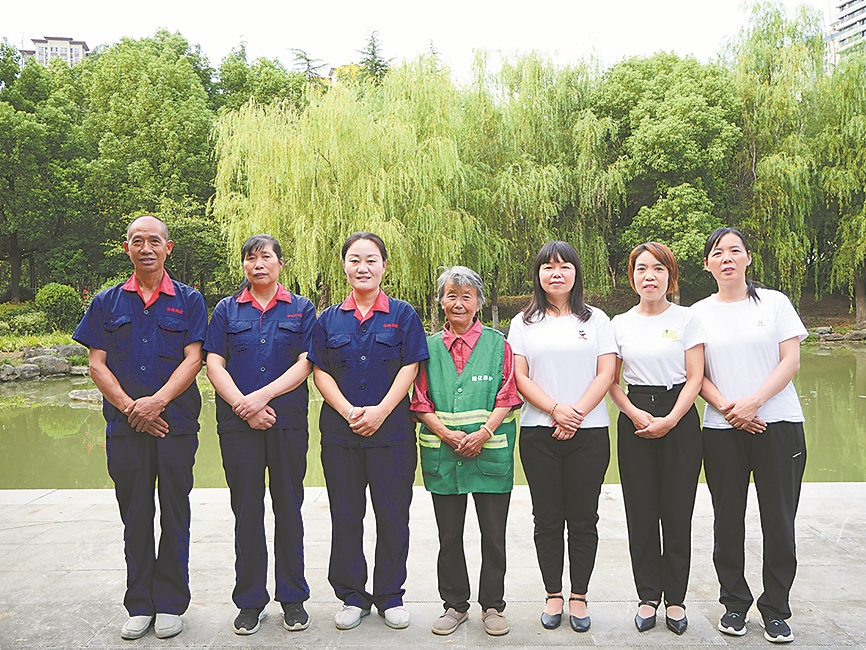 优质服务明星(生活老师、保洁、绿化) 叶玲、付敏敏、朱青、李会平、张加香、张珊珊、孟淑敏
