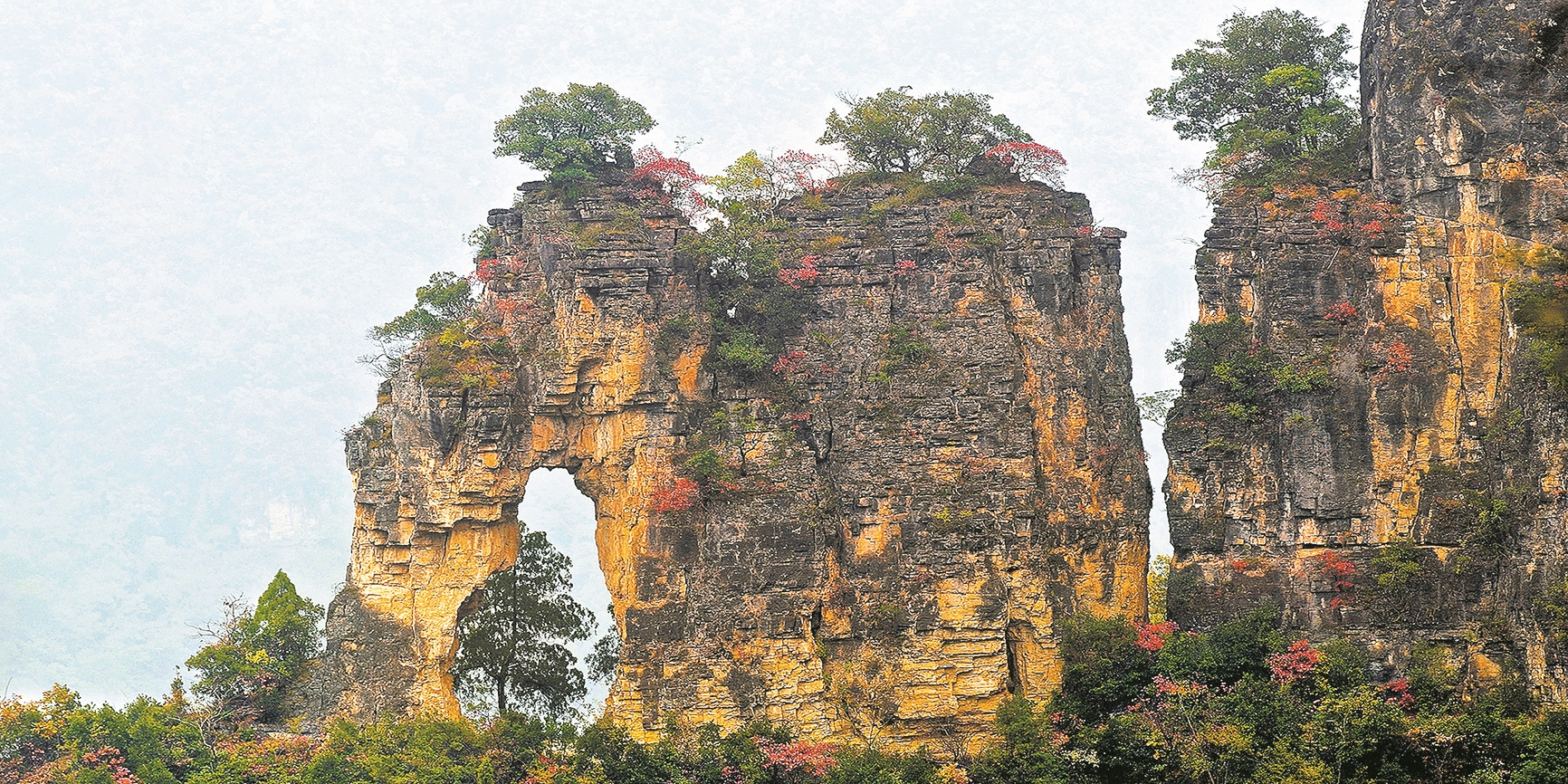 九路寨生态旅游区(AAAA)象鼻峰。